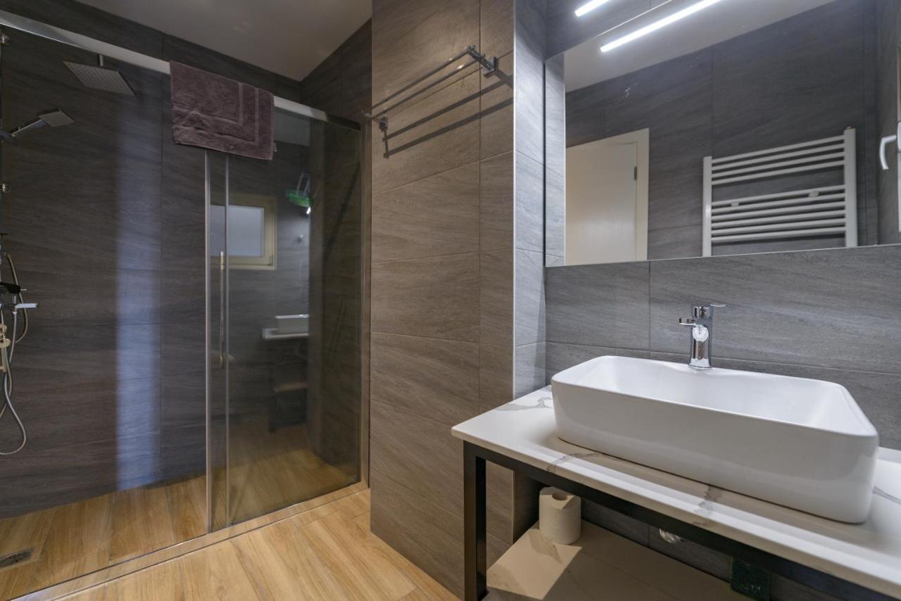 Theotokopoulos Park Renovated Apartmán *